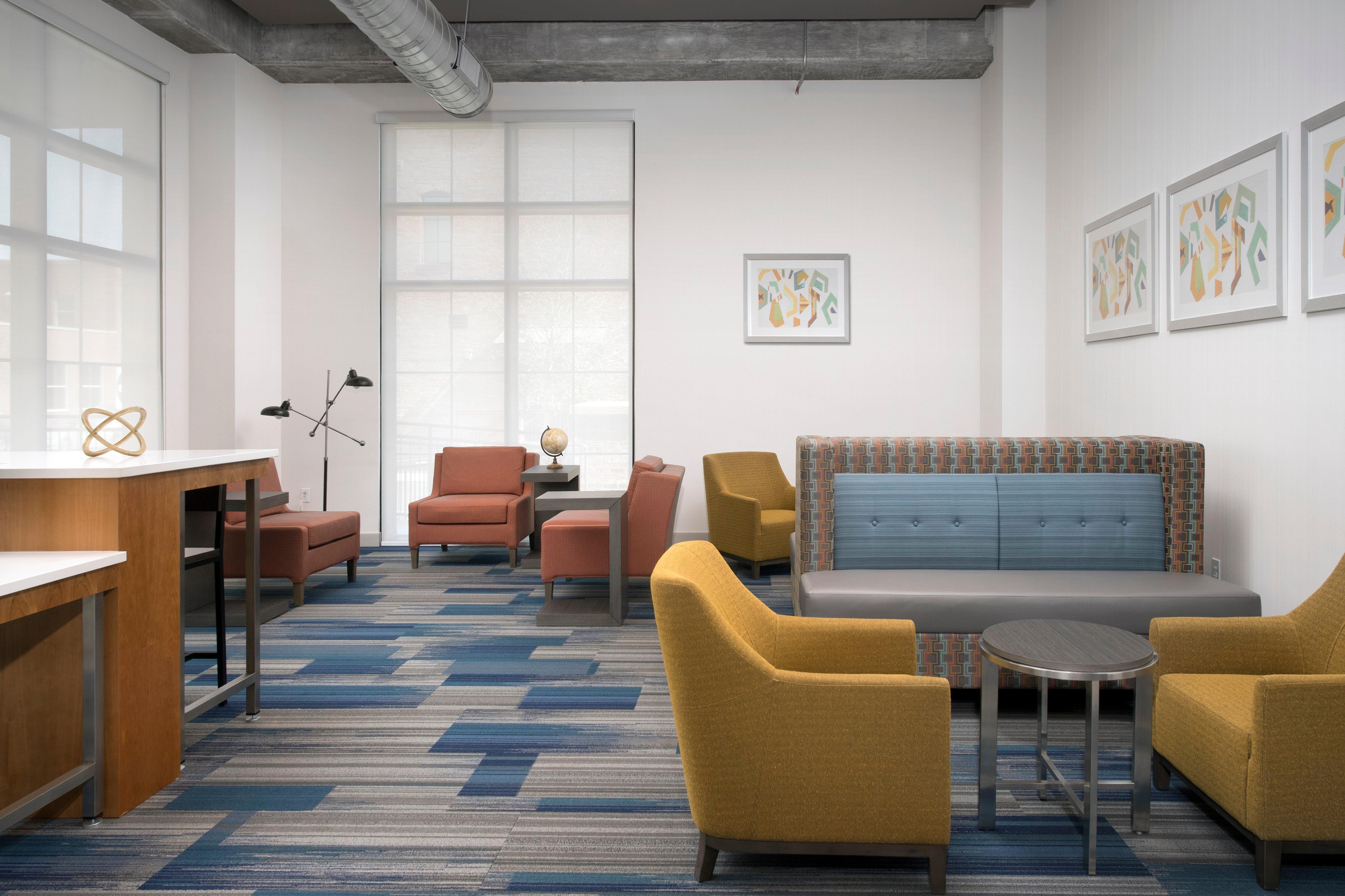 Holiday Inn Express & Suites - North Brunswick By Ihg Экстерьер фото